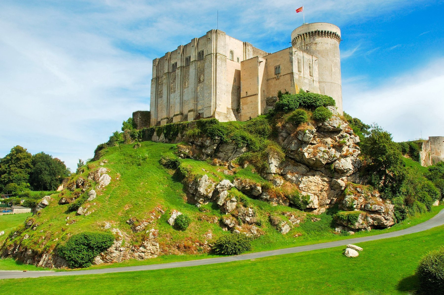 gites and chambre dhote near conde in normandy chateau de falaise